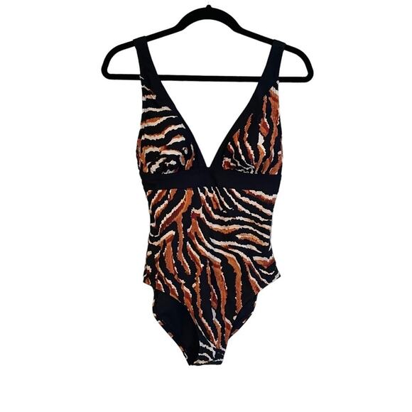 DKNY Tiger-Print One-Piece Swimsuit NEW Size‎ 4 - Picture 10 of 10